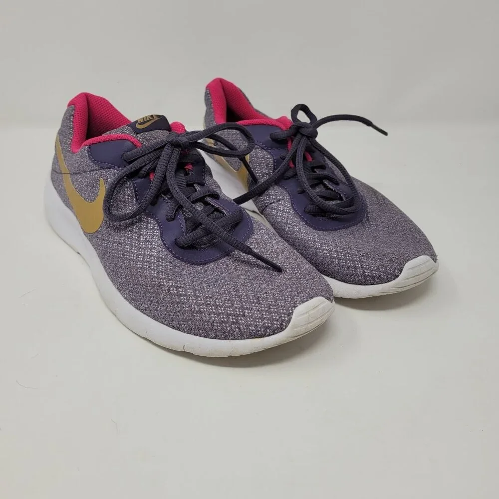 Nike Kids Tanjun girls 5.5 YOUTH purple pink lace up sneakers 818384-502